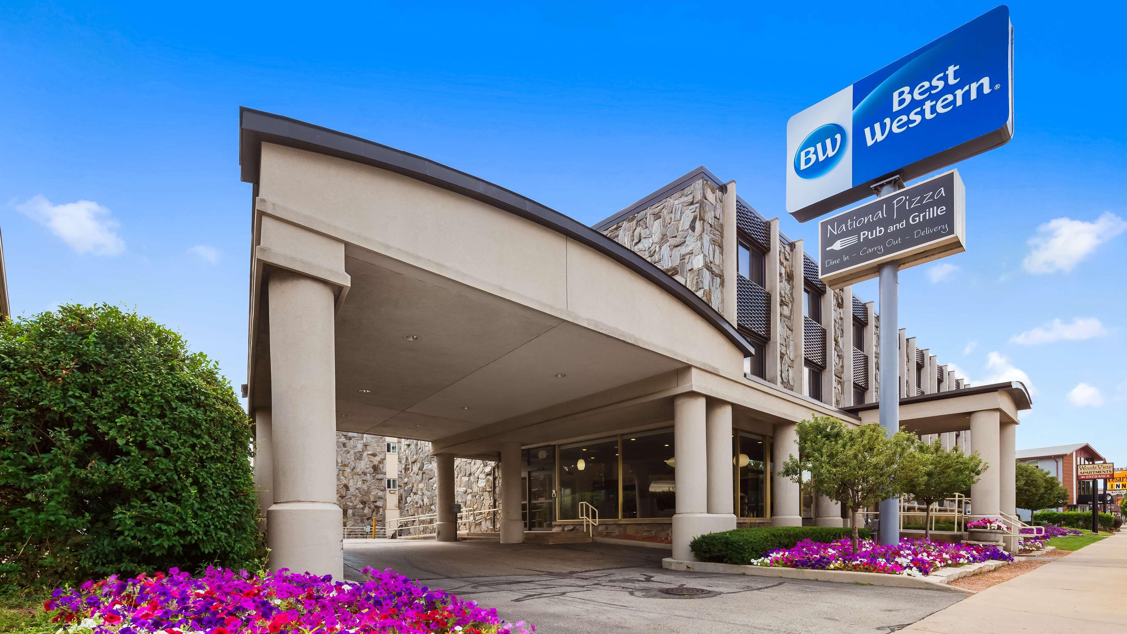 Best Western Plus Milwaukee West מראה חיצוני תמונה
