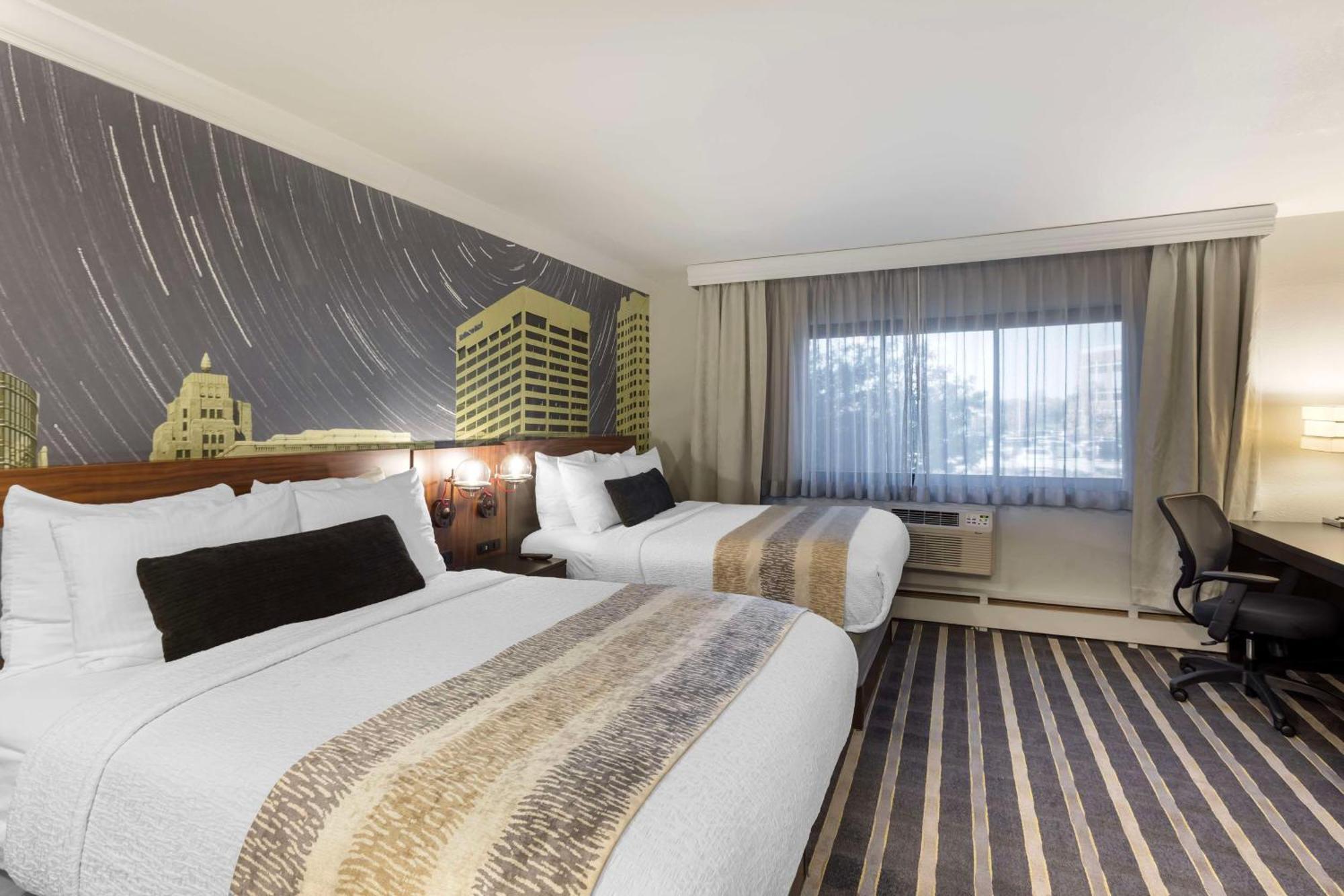 Best Western Plus Milwaukee West מראה חיצוני תמונה