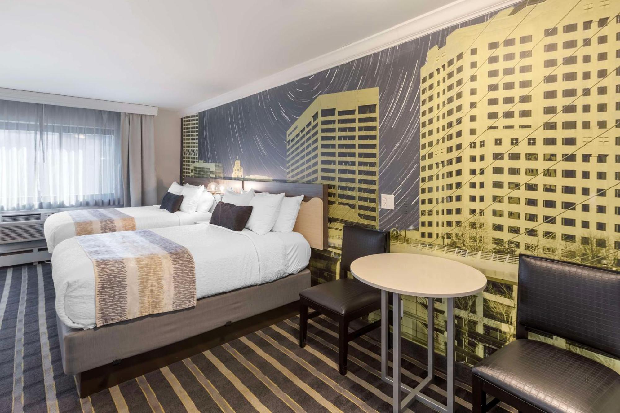 Best Western Plus Milwaukee West מראה חיצוני תמונה