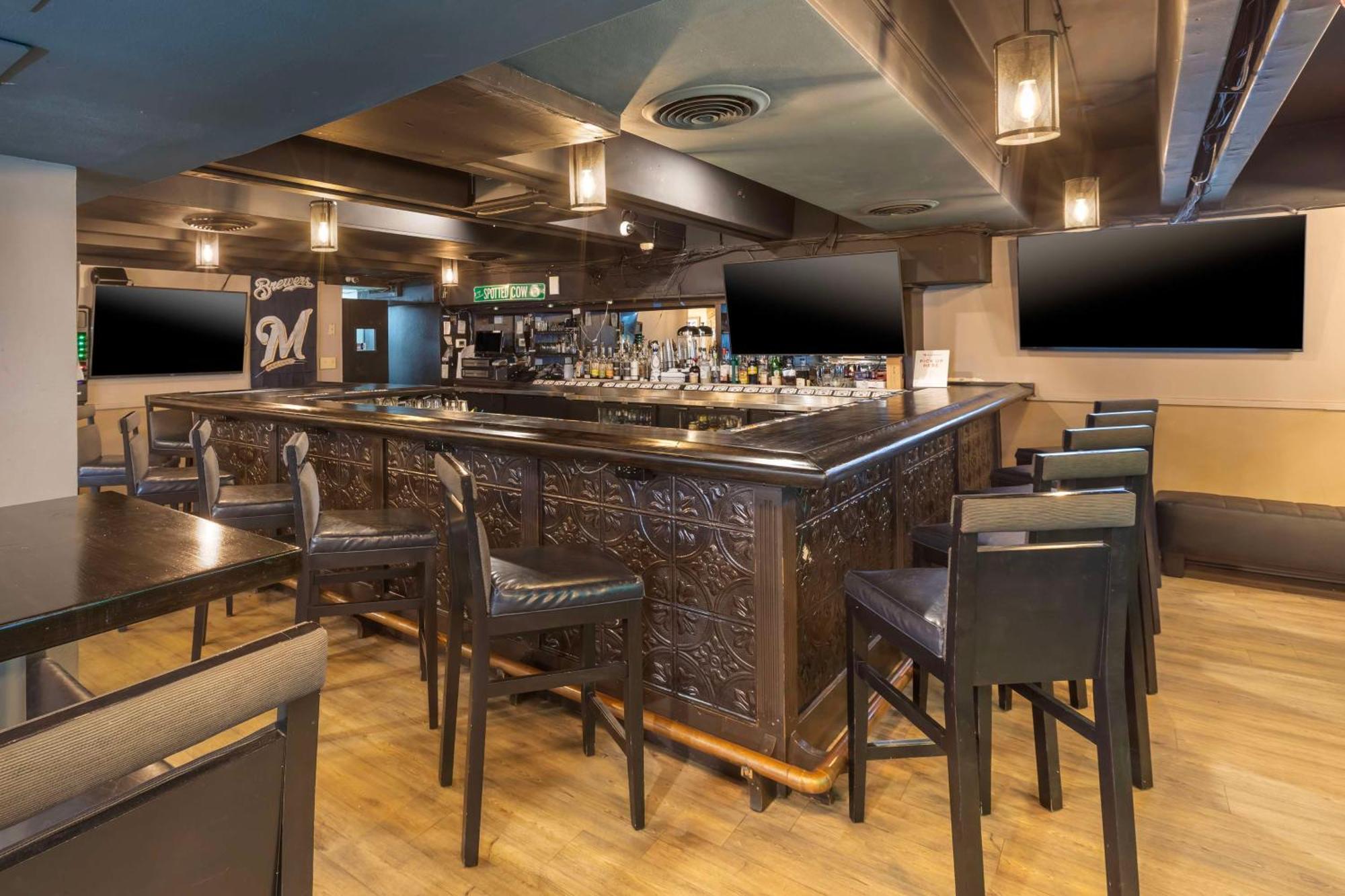 Best Western Plus Milwaukee West מראה חיצוני תמונה
