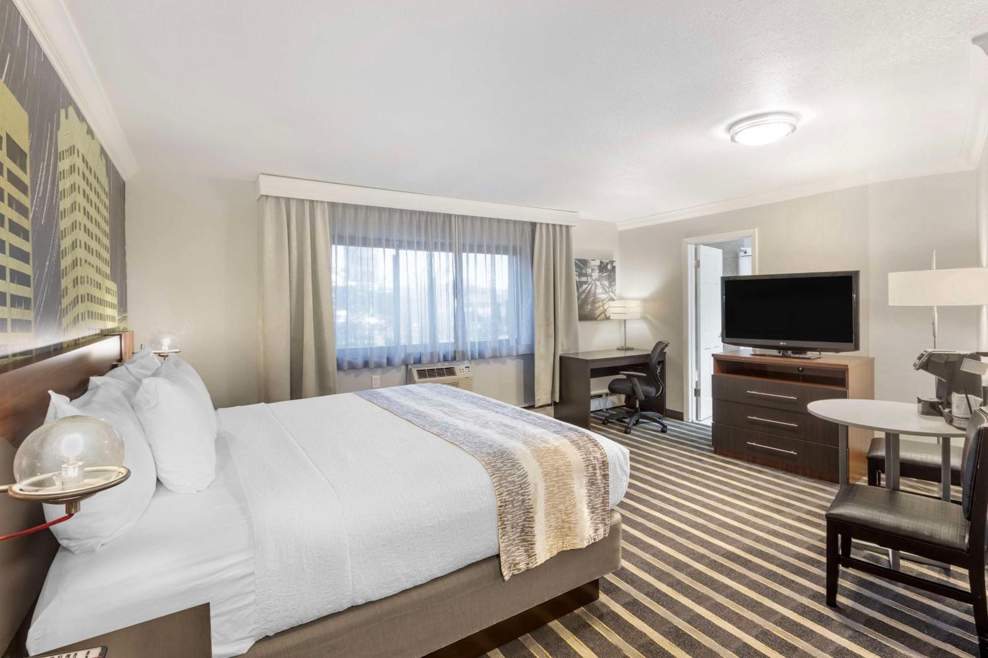 Best Western Plus Milwaukee West מראה חיצוני תמונה