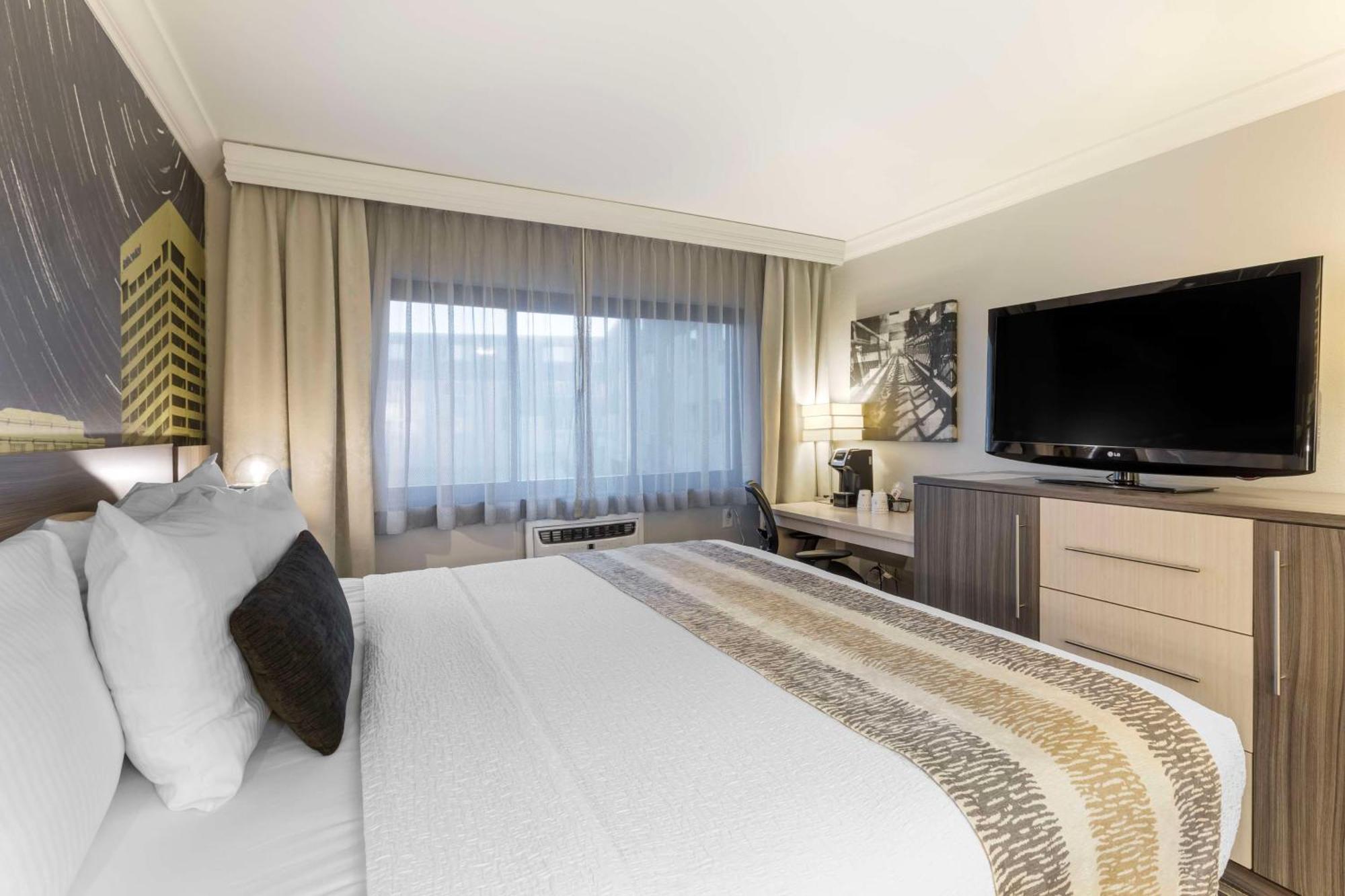 Best Western Plus Milwaukee West מראה חיצוני תמונה