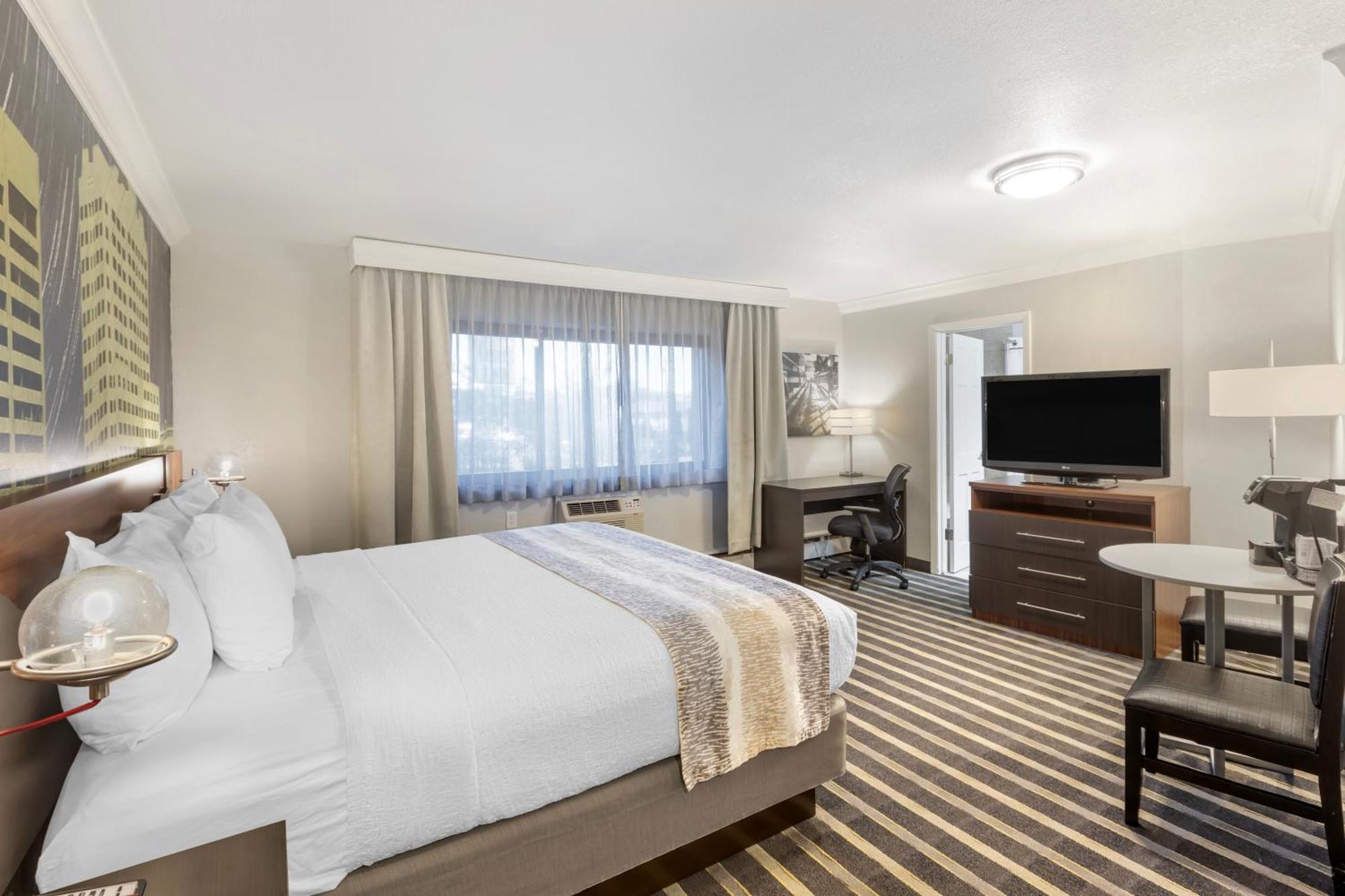 Best Western Plus Milwaukee West מראה חיצוני תמונה