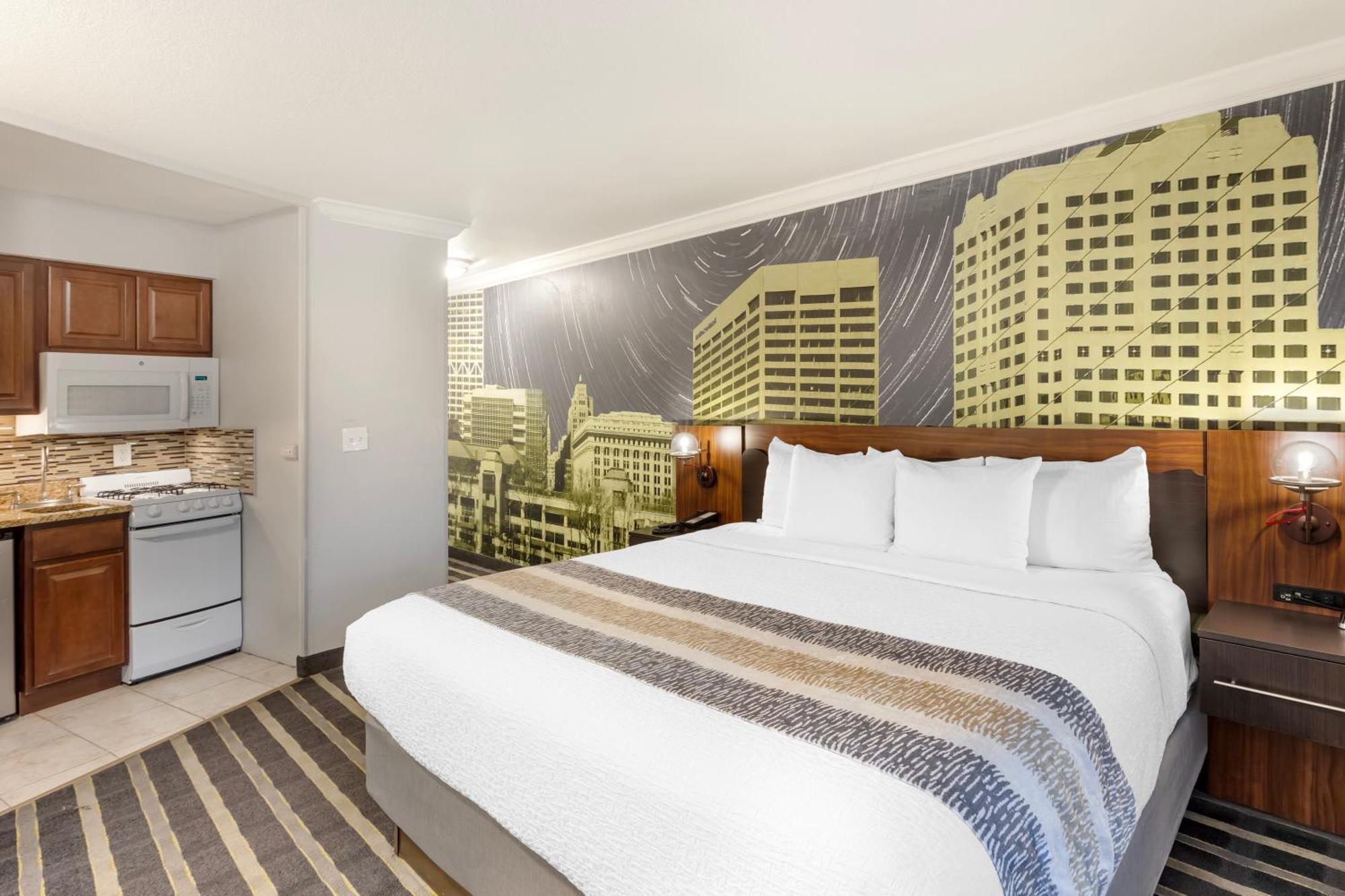 Best Western Plus Milwaukee West מראה חיצוני תמונה
